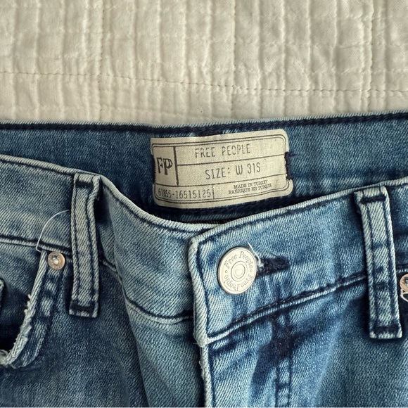 Free People NWT Busted Skinny Jeans 31S - Picture 7 of 8